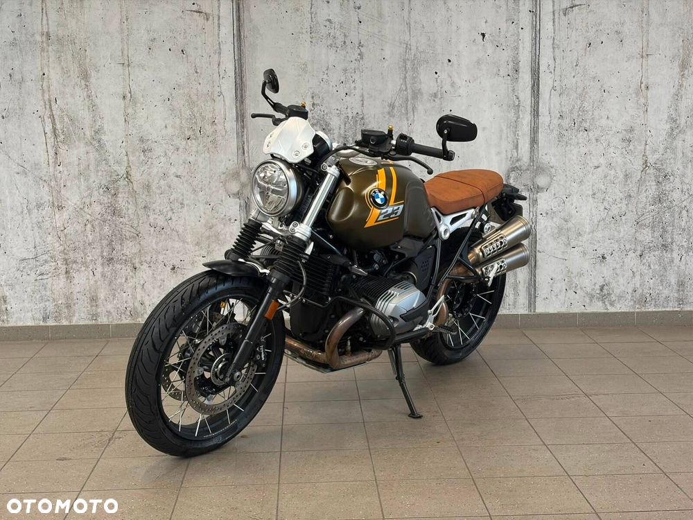 BMW R - 7