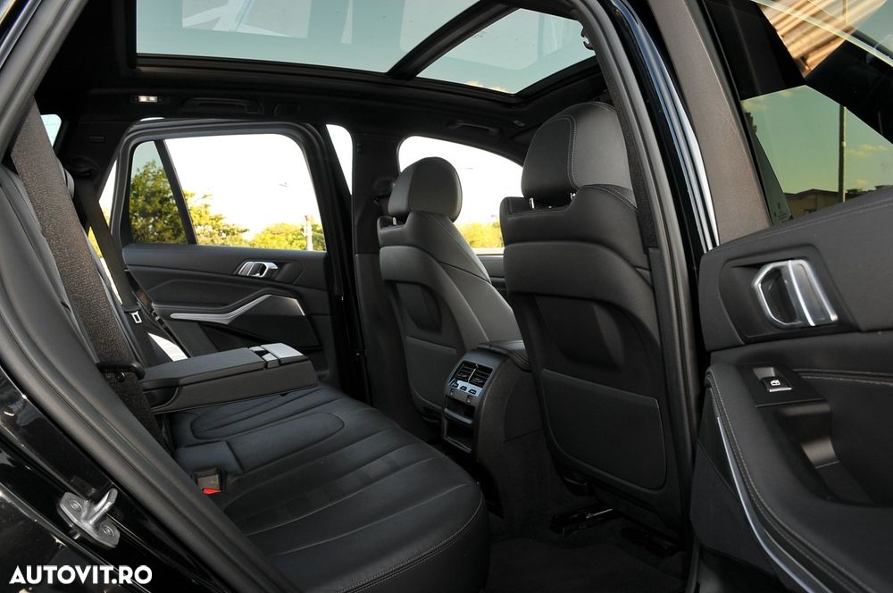 BMW X5 M M50i - 17