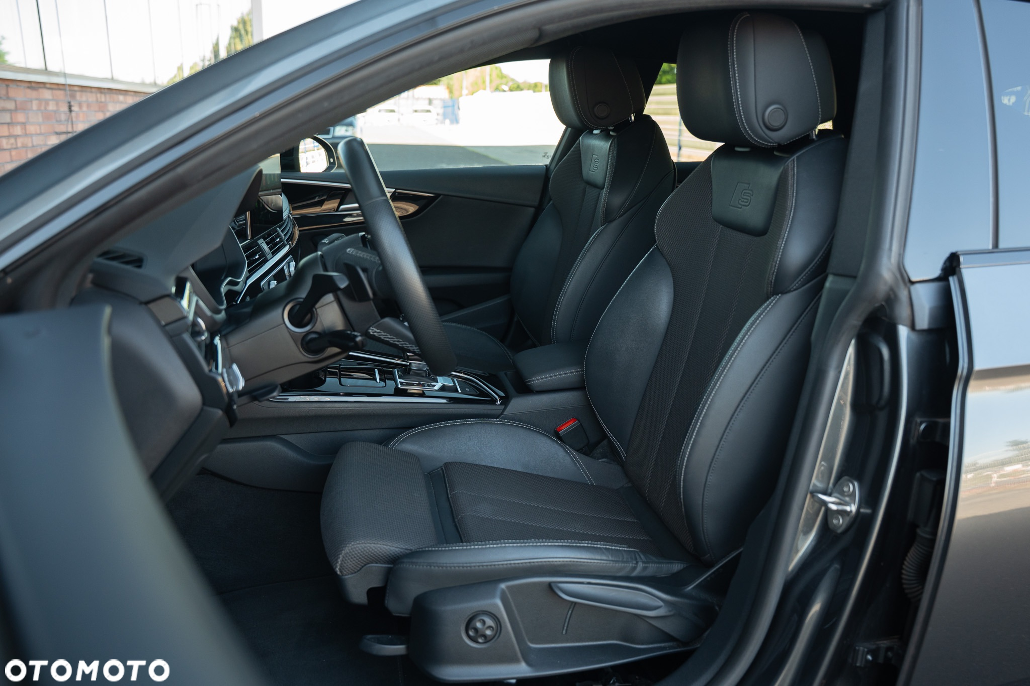 Audi A5 ver-coupe-35-tfsi-s-tronic-s-line - 24
