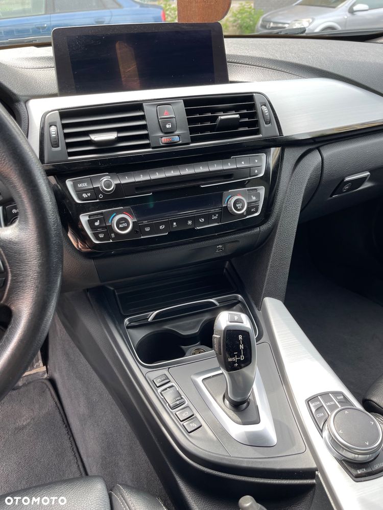 BMW Seria 3 318d Luxury Line - 8