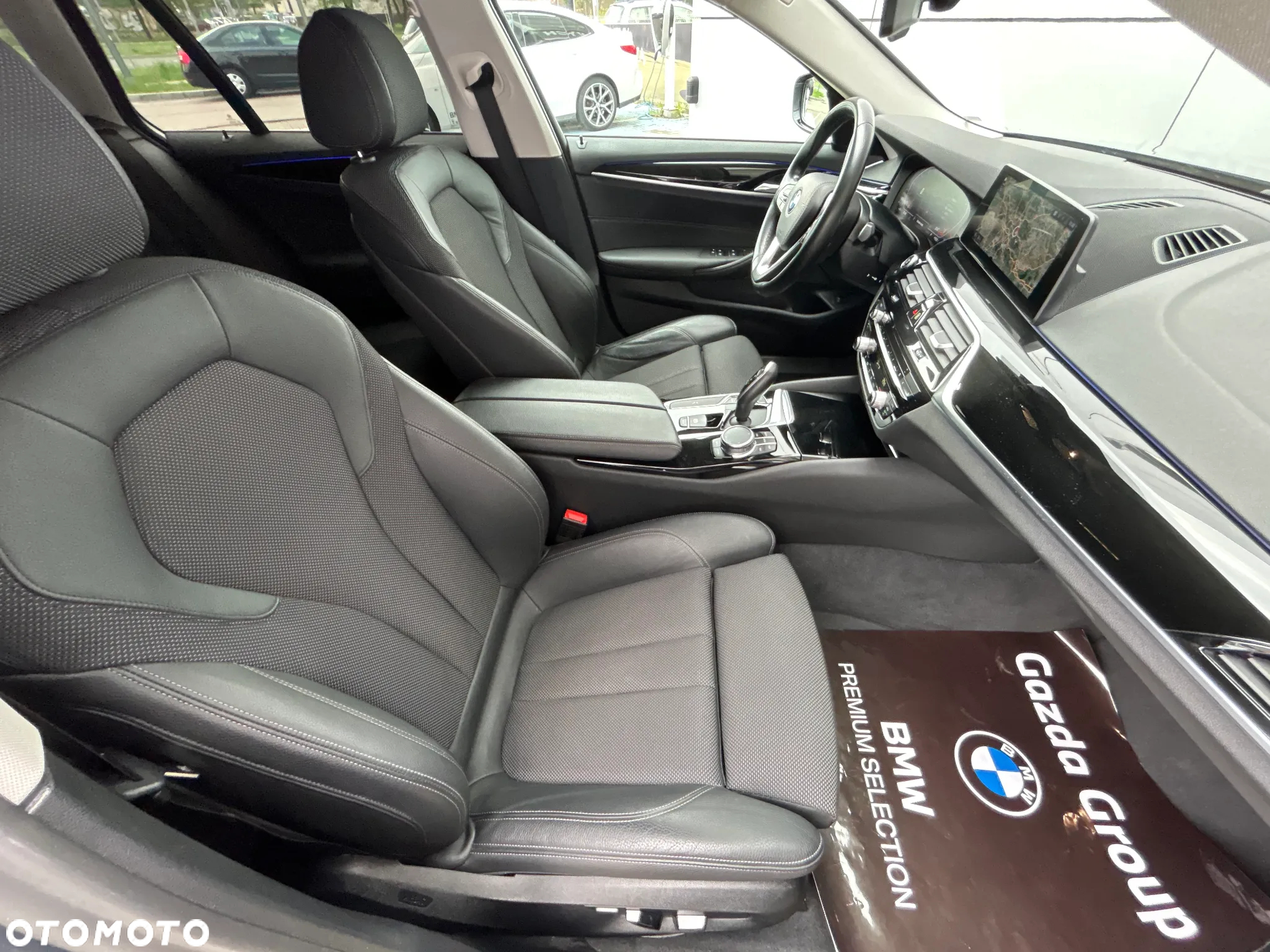 BMW Seria 5 530i xDrive Touring Sport Line - 19