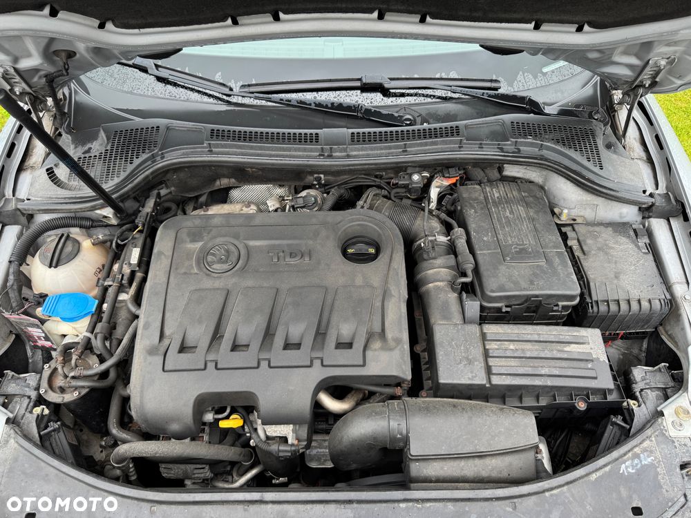 Skoda Superb 2.0 TDI Ambition DSG - 28