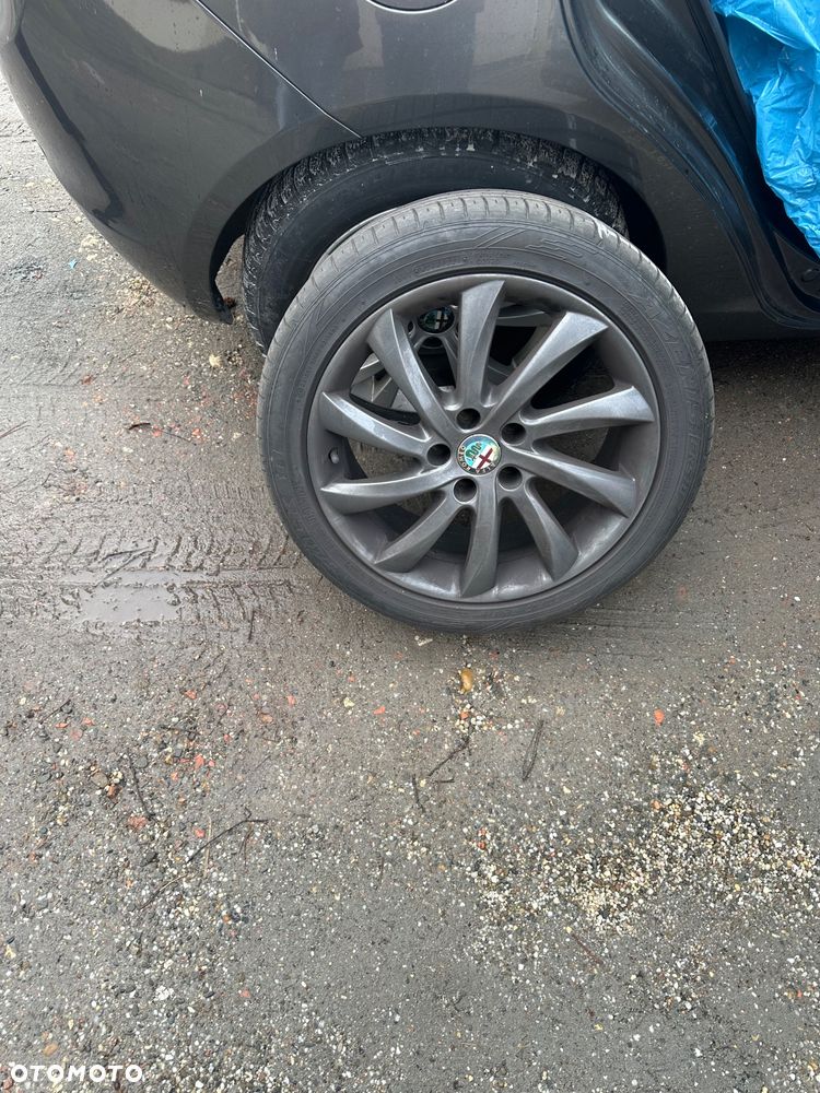 Alfa Romeo Giulietta 1.6 JTDM Distinctive - 8