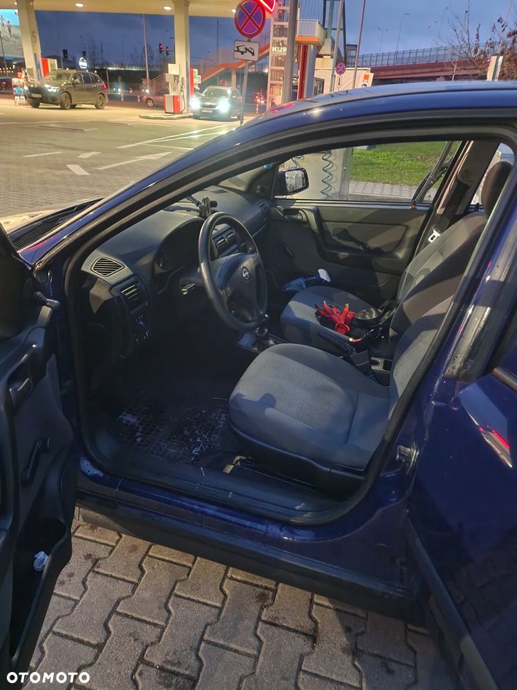 Opel Astra - 9