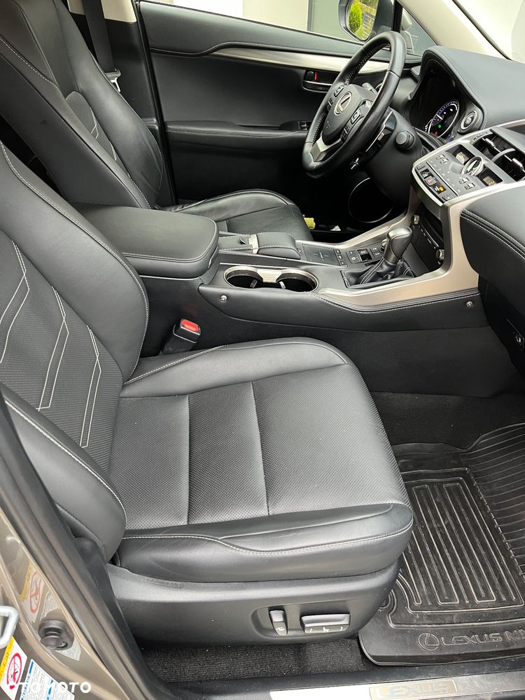 Lexus NX 300h F Sport Edition AWD - 10