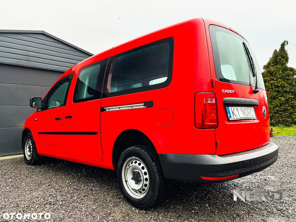 Volkswagen Caddy Maxi 4MOTION  2.0 - 8