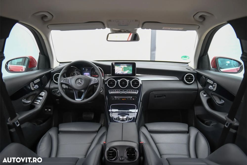 Mercedes-Benz GLC - 38