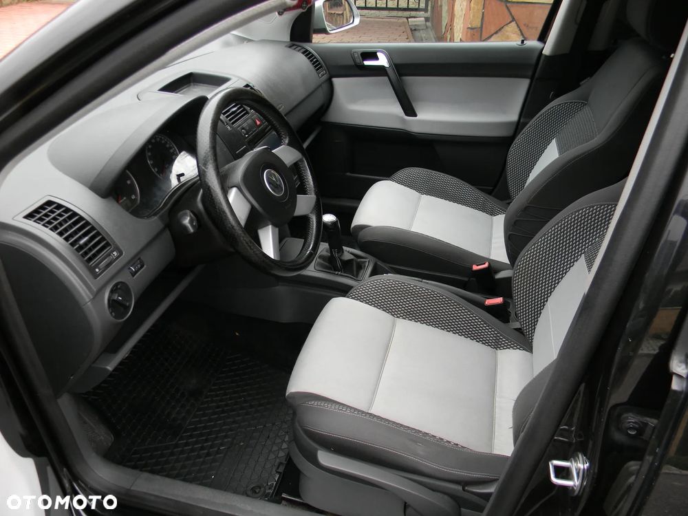 Volkswagen Polo Cross - 16