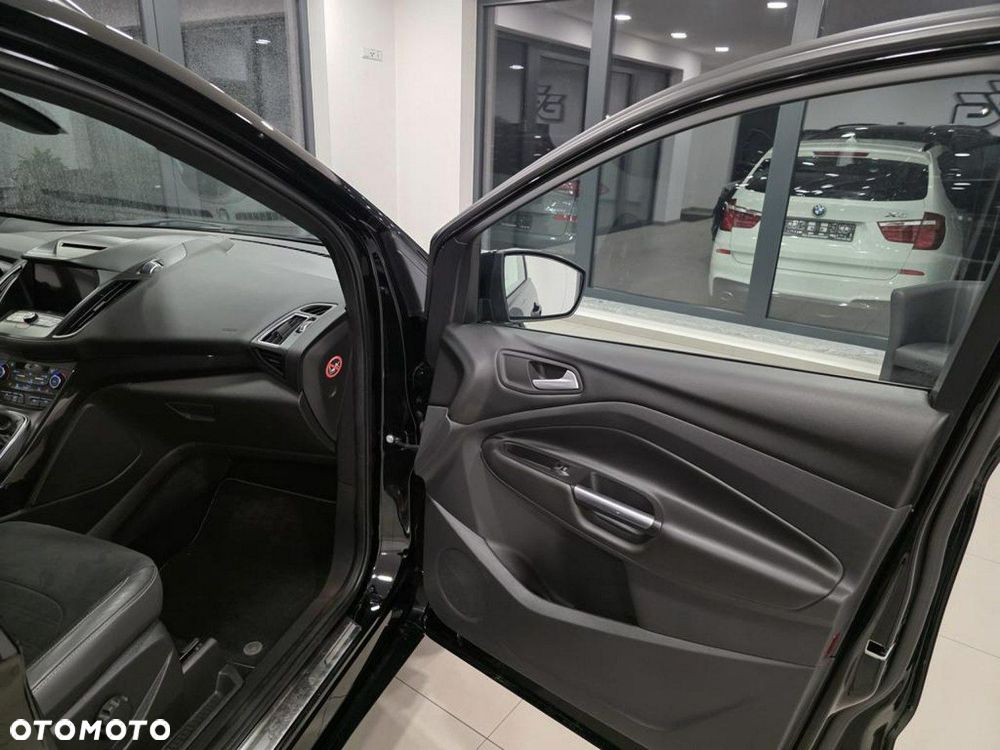 Ford Kuga 2.0 TDCi 4x2 ST-Line - 21