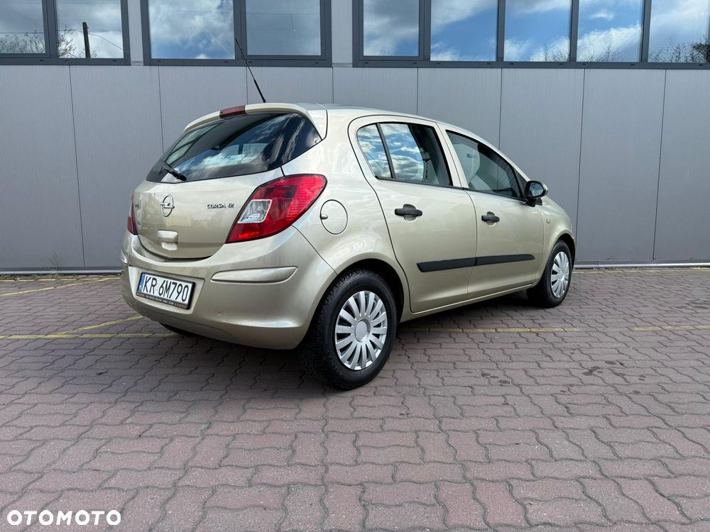 Opel Corsa 1.2 16V Enjoy - 11
