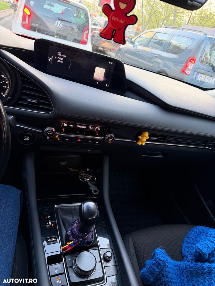 Mazda 3 e-Skyactiv G122 AT MHEV Plus - 10