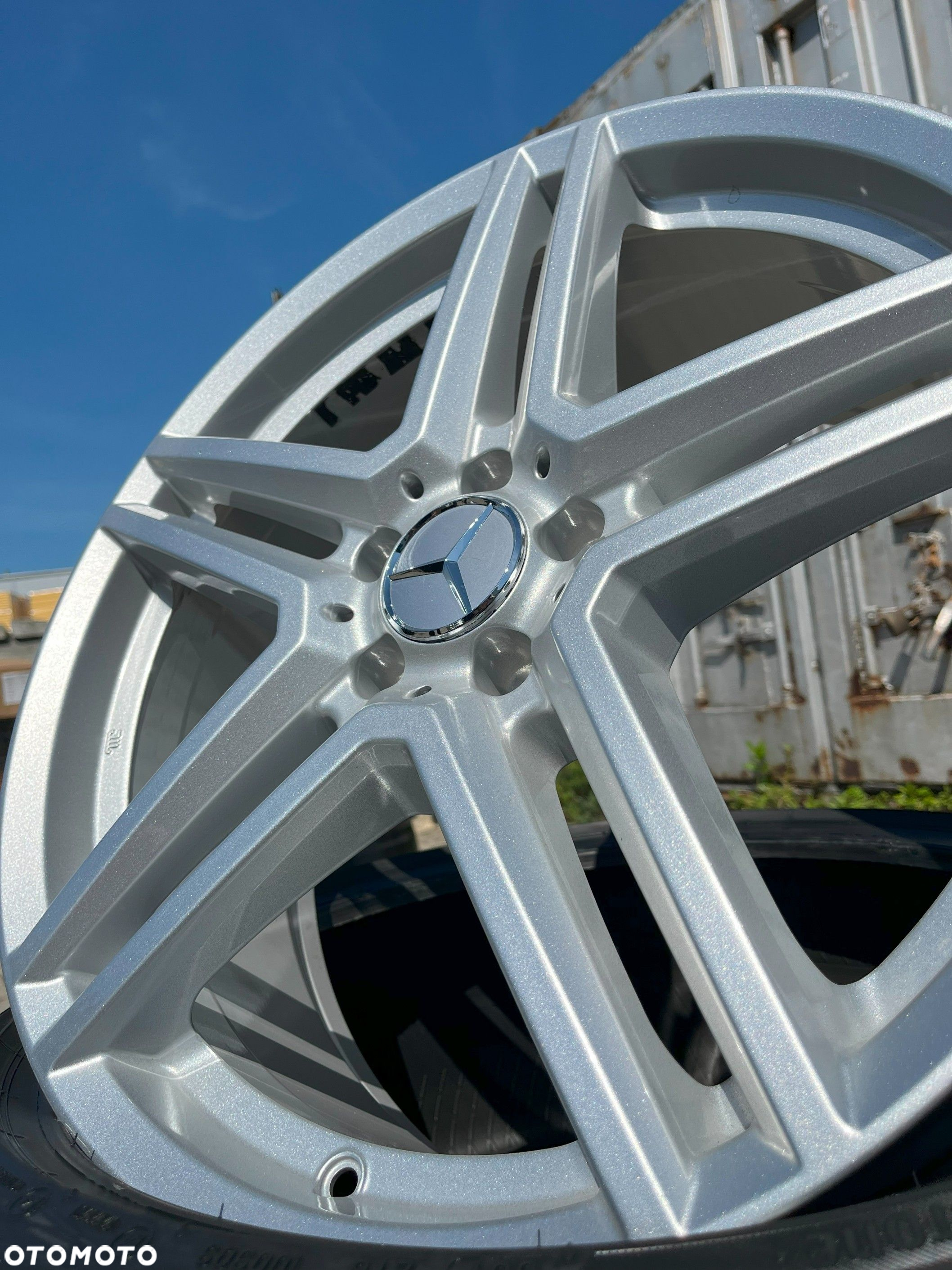 Felgi aluminiowe Mercedes 8,5Jx20 ET40 5x112 - 4