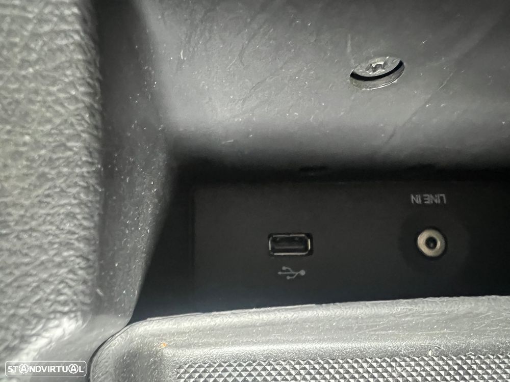 Ford Focus 1.0 SCTi Titanium Best - 27