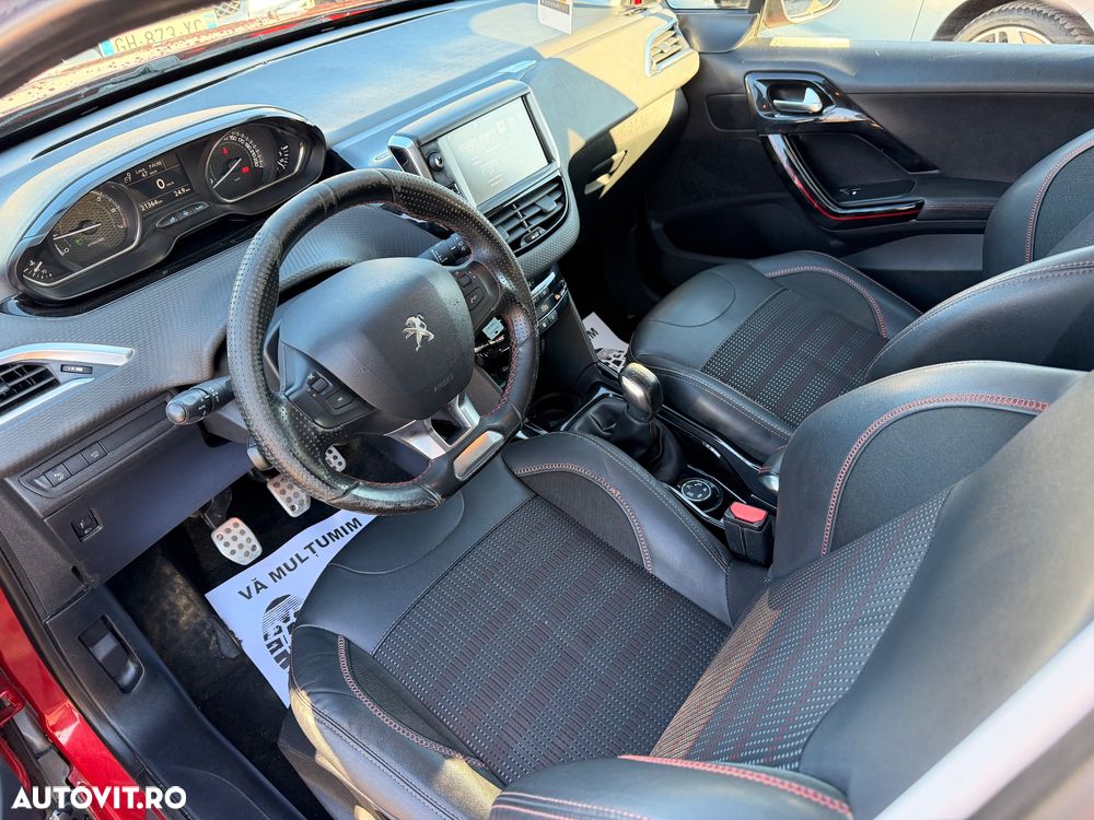 Peugeot 2008 1.2 PureTech Turbo GT-Line - 6