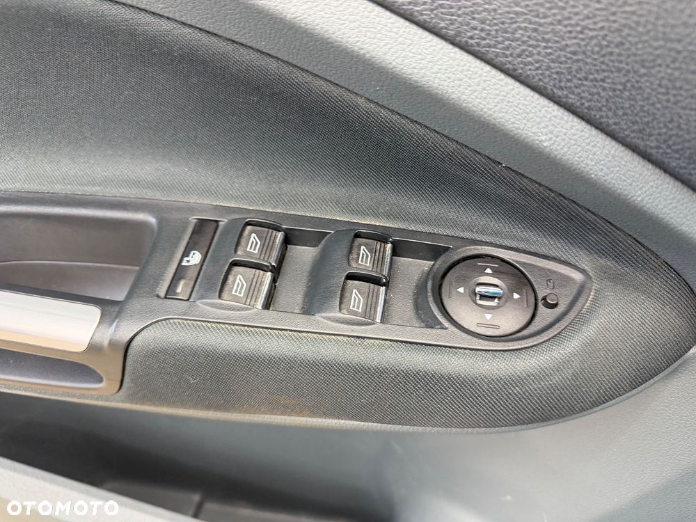 Ford C-MAX 1.6 EcoBoost Start-Stop-System Champions Edition - 34
