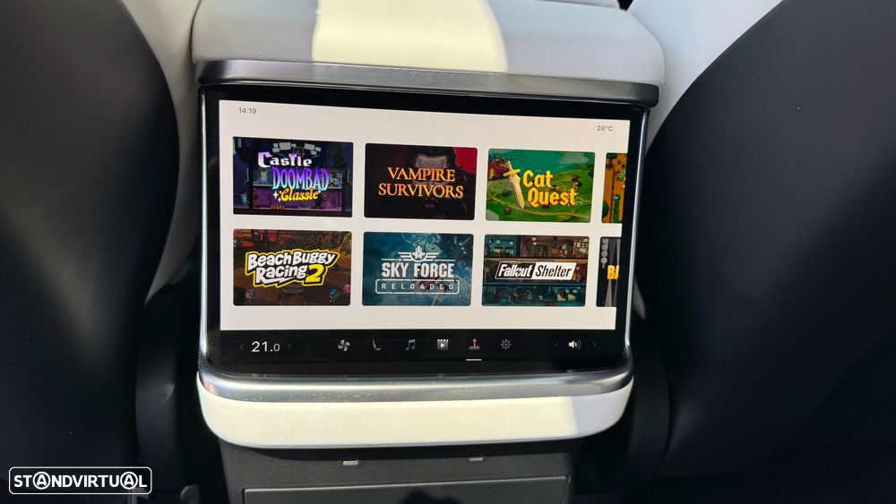 Tesla Model X Plaid AWD - 42