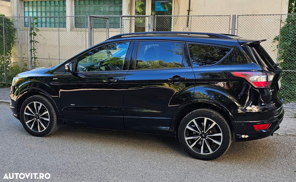 Ford Kuga 2.0 TDCi 4WD Powershift ST-Line - 4