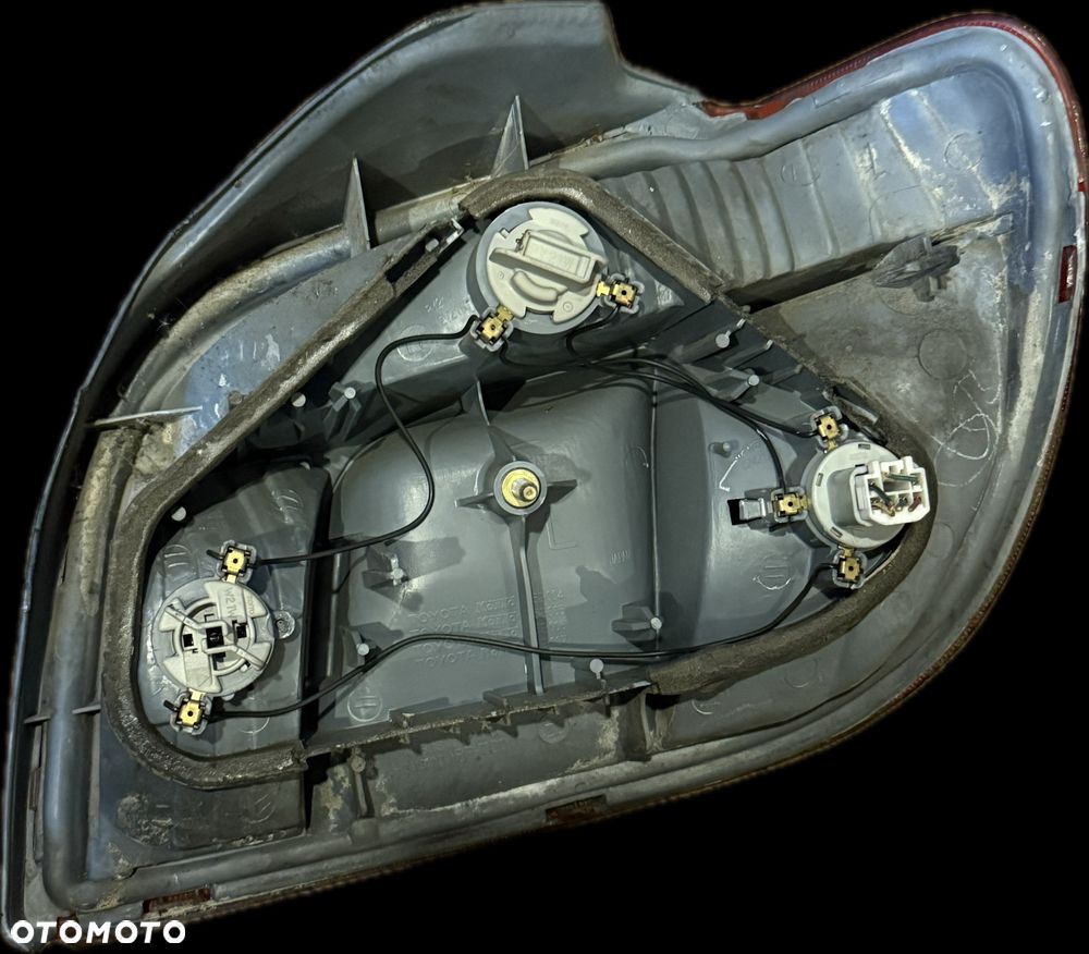 Lampa Tył Tylna Lampa lewa Toyota Yaris I - 2