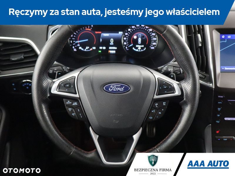 Ford S-Max - 17