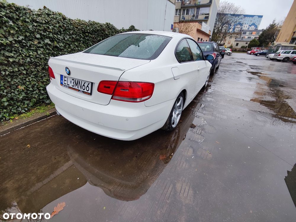 BMW Seria 3 320d - 4