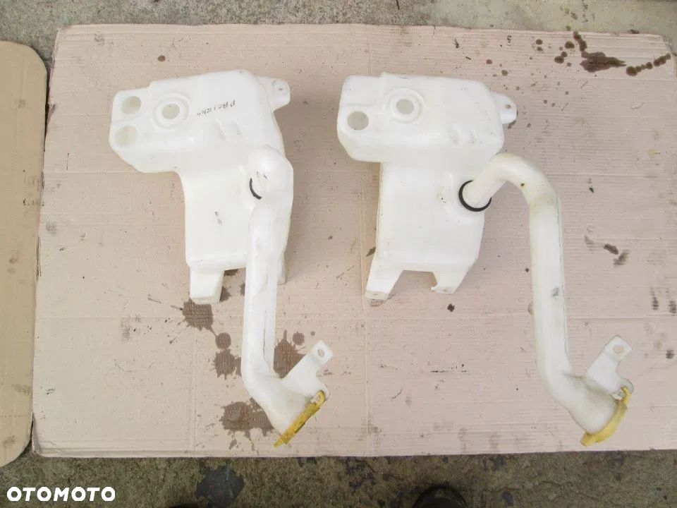 zbiorniczek spryskiwacza chrysler pacifica - 1