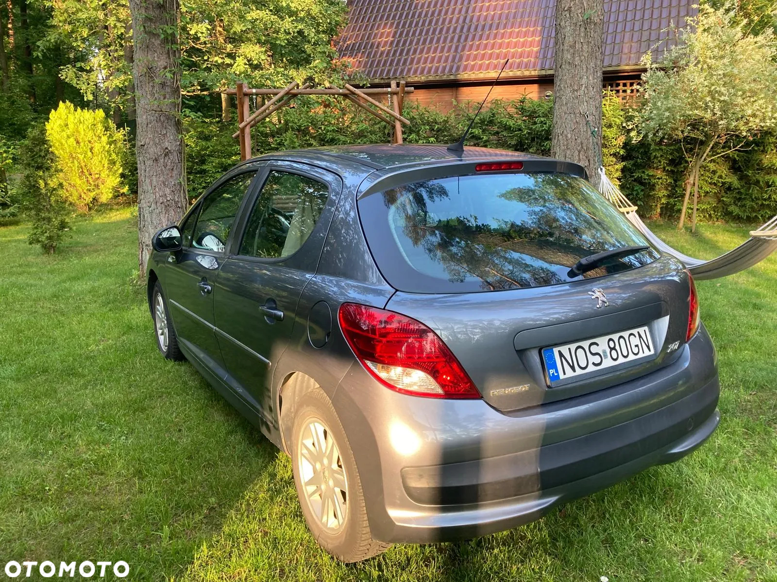 Peugeot 207 1.4 HDi Millesim 200 - 11