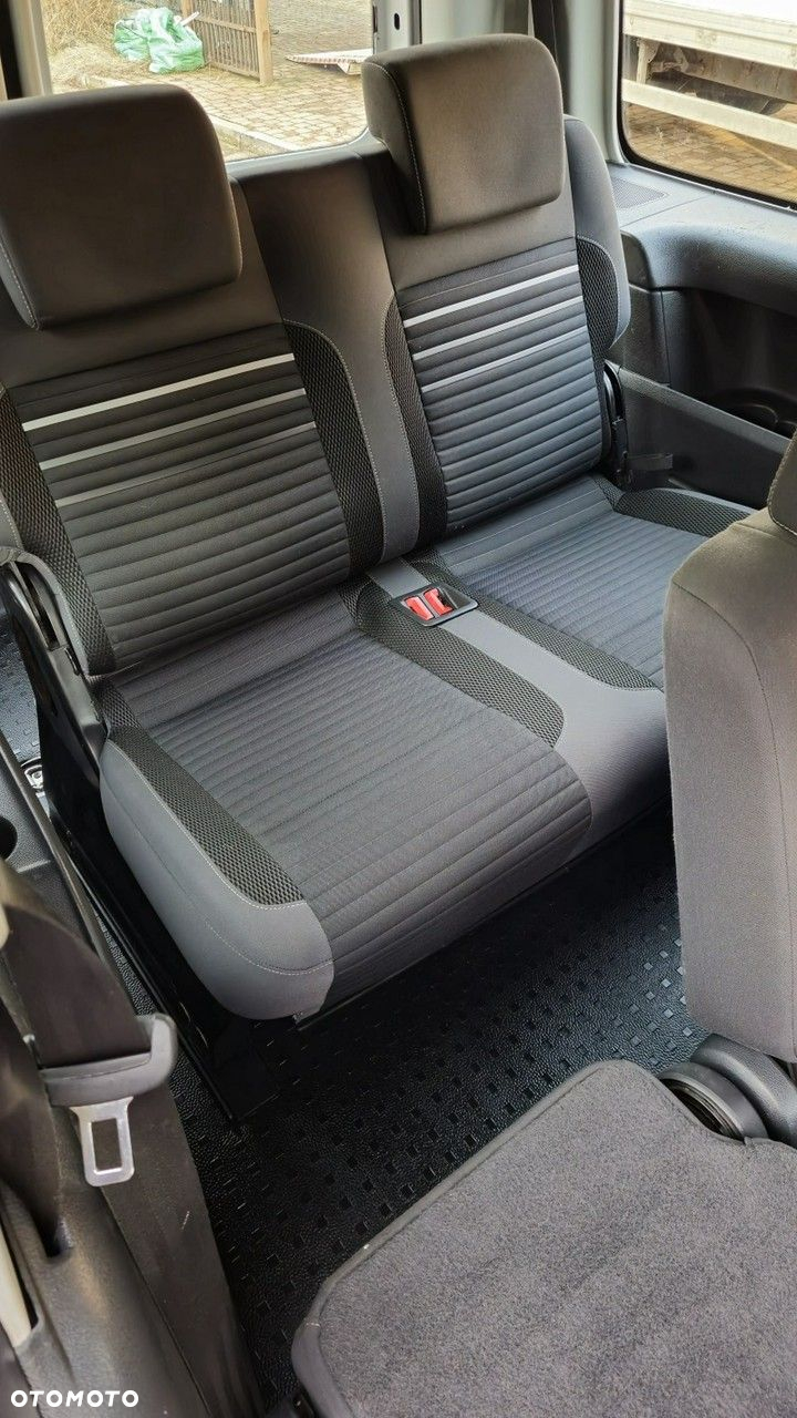 Volkswagen Caddy - 13