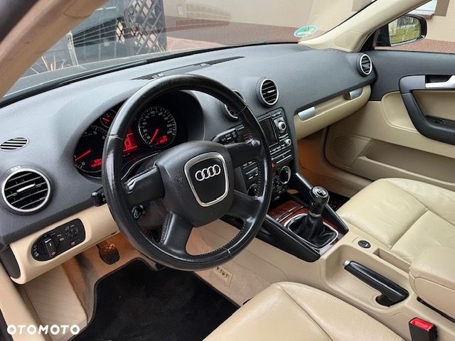 Audi A3 Sportback 1.8 TFSI Ambition - 8