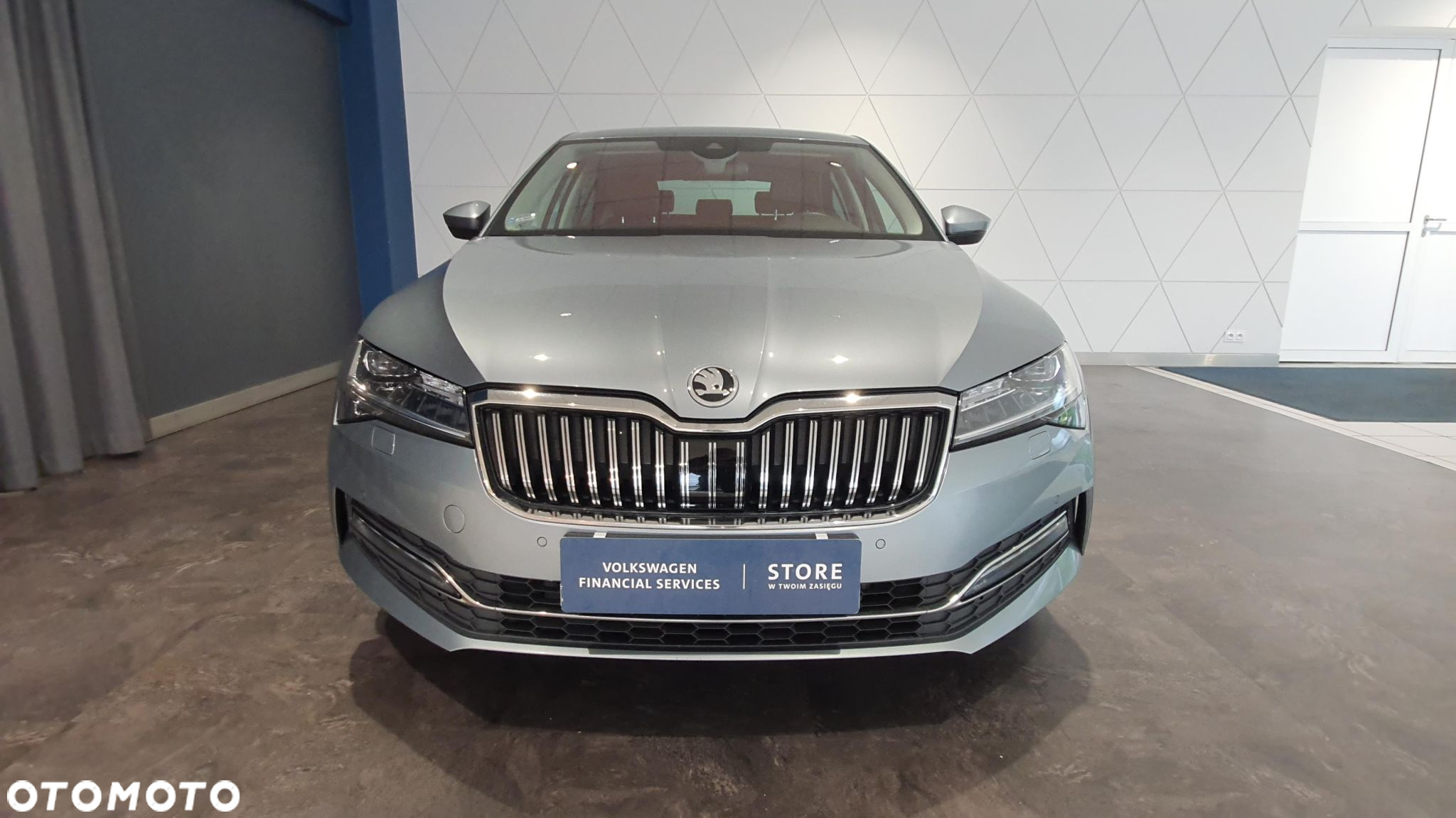 Skoda Superb 2.0 TSI L&K DSG - 8