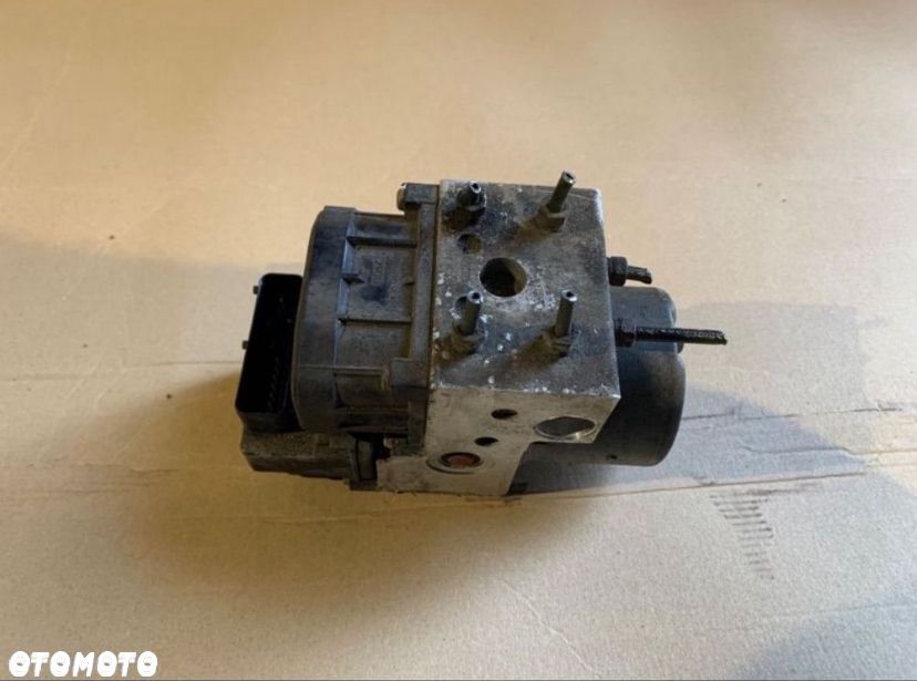 89541-02030 Pompa abs Toyota corolla e12 - 1