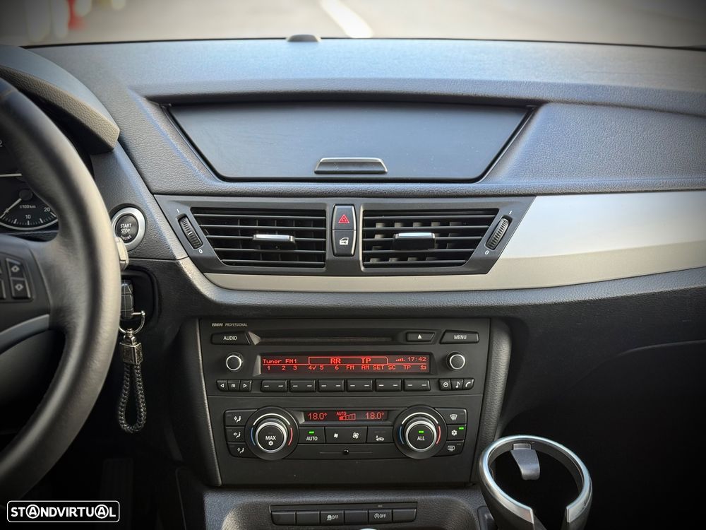 BMW X1 18 d sDrive - 13