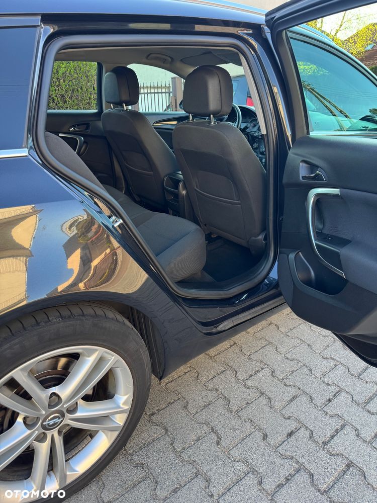 Opel Insignia - 10
