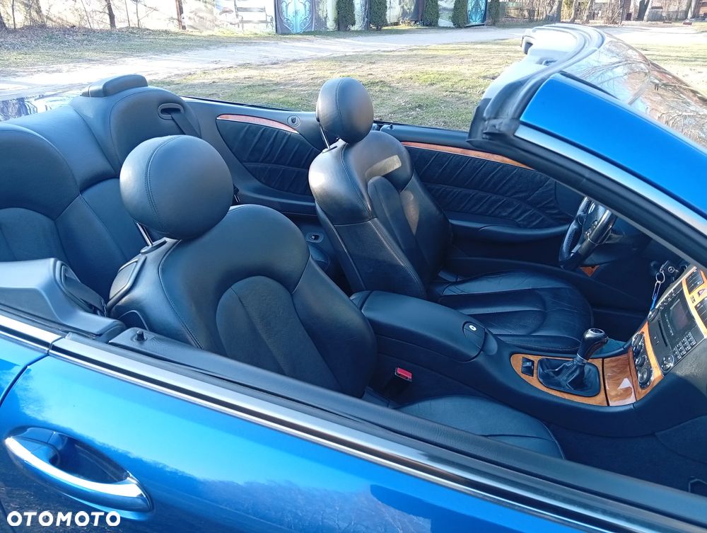 Mercedes-Benz CLK - 8