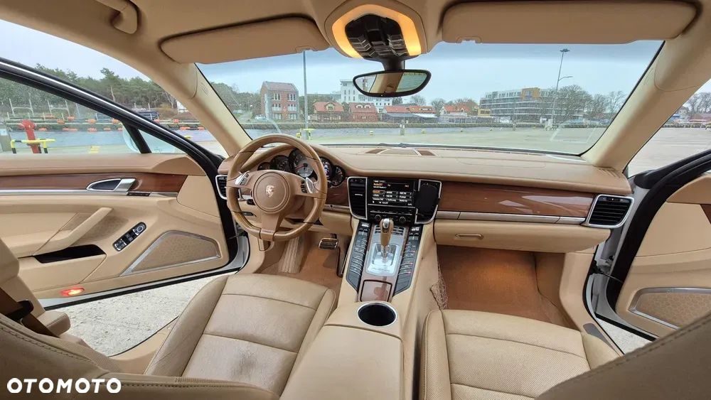 Porsche Panamera 4S PDK - 8