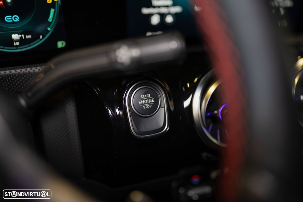 Mercedes-Benz A 250 e AMG Line - 37