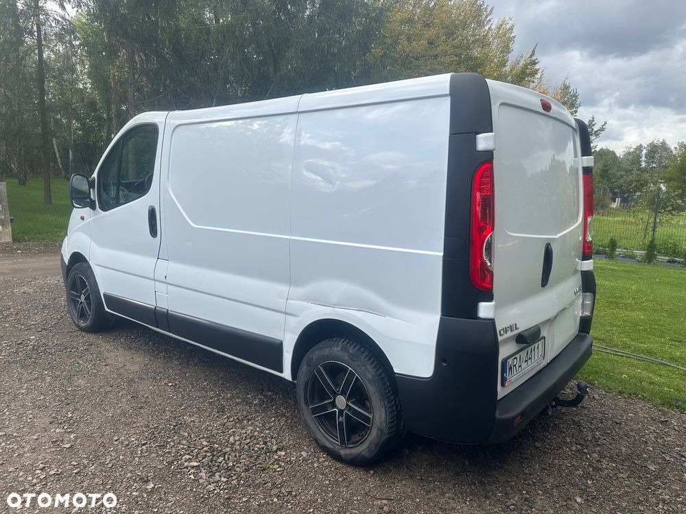 Opel Vivaro - 13