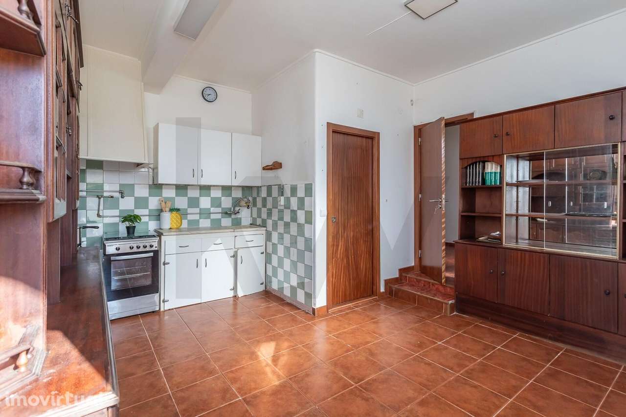 Apartamento T1 com logradouro - Centro histórico de Barcarena - Grande imagem: 2/30
