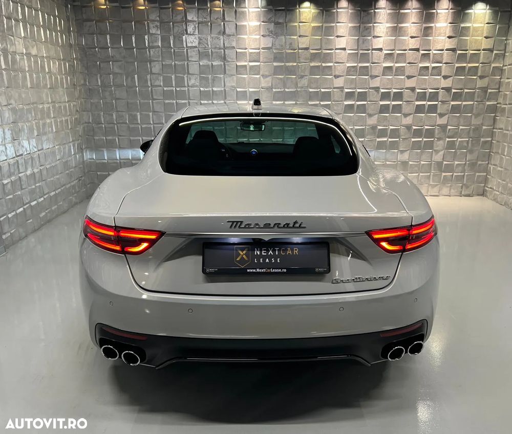Maserati GranTurismo Modena - 5