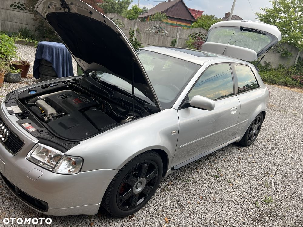 Audi S3 2000 photo 2