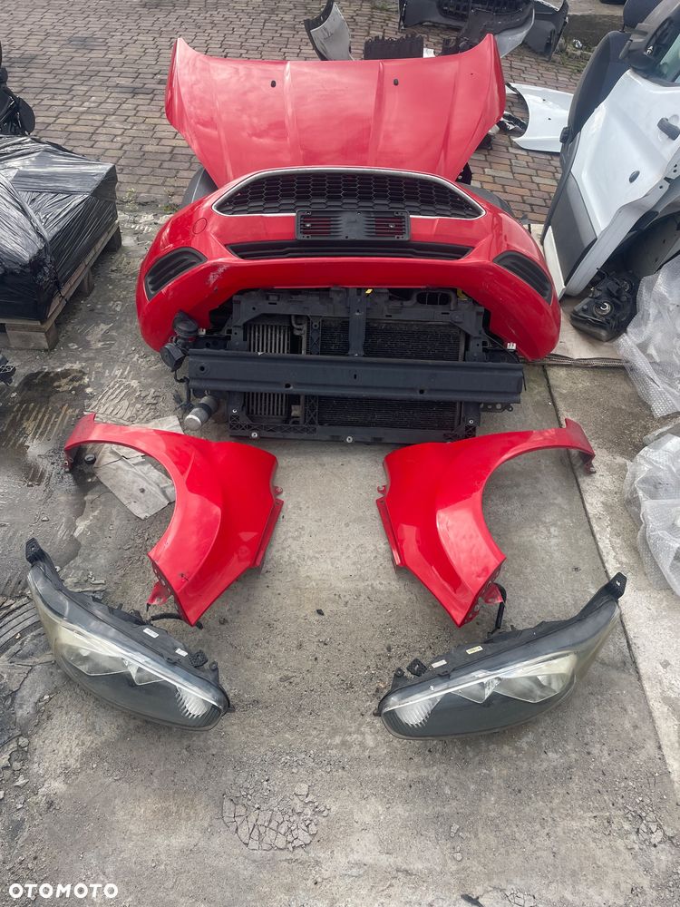 Kompletny przód Ford Fiesta MK7 zderzak lampy błotniki maska chłodnice