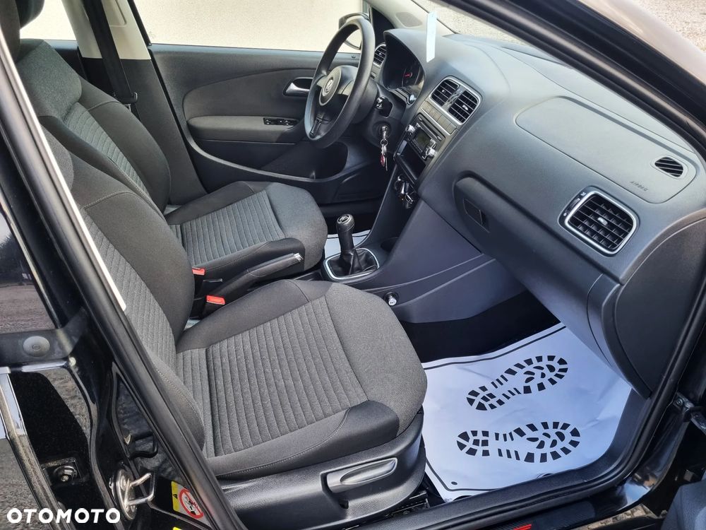 Volkswagen Polo - 8