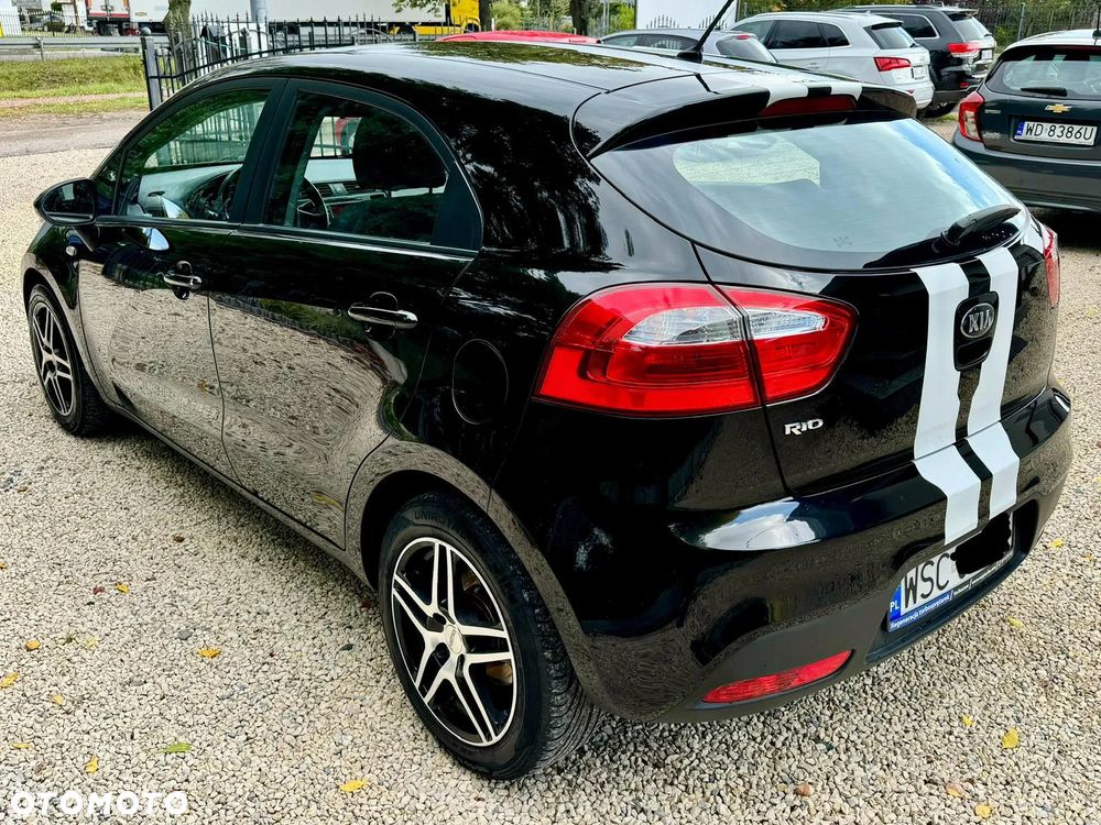 Kia Rio - 6