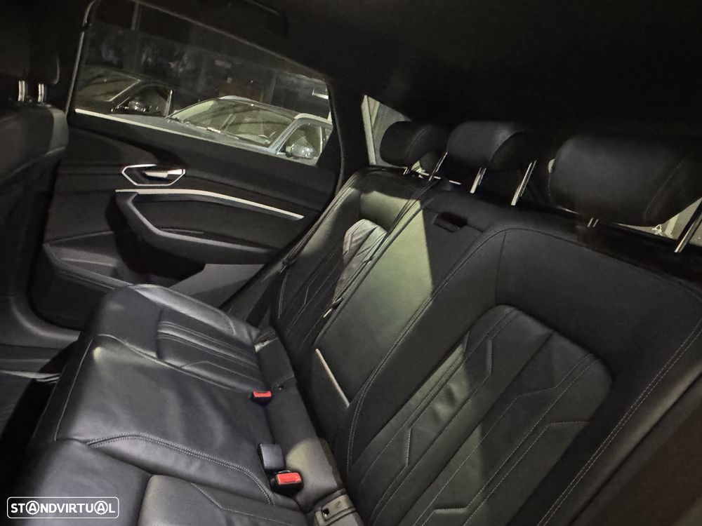 Audi e-tron 55 quattro S line - 21