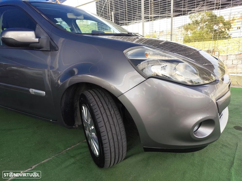 Renault Clio Break 1.5 dCi Dynamique S - 15