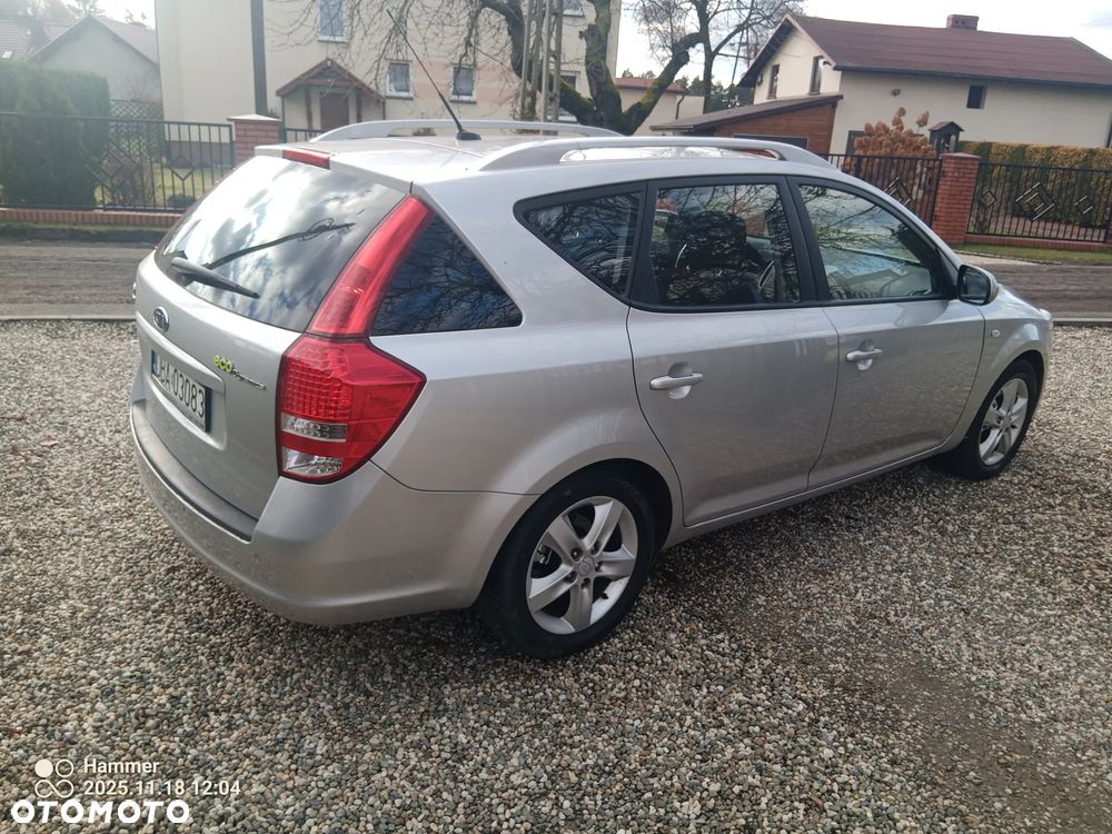 Kia Ceed 1.6 CRDi Vision - 4