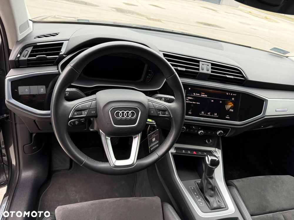 Audi Q3 35 TFSI S tronic - 14