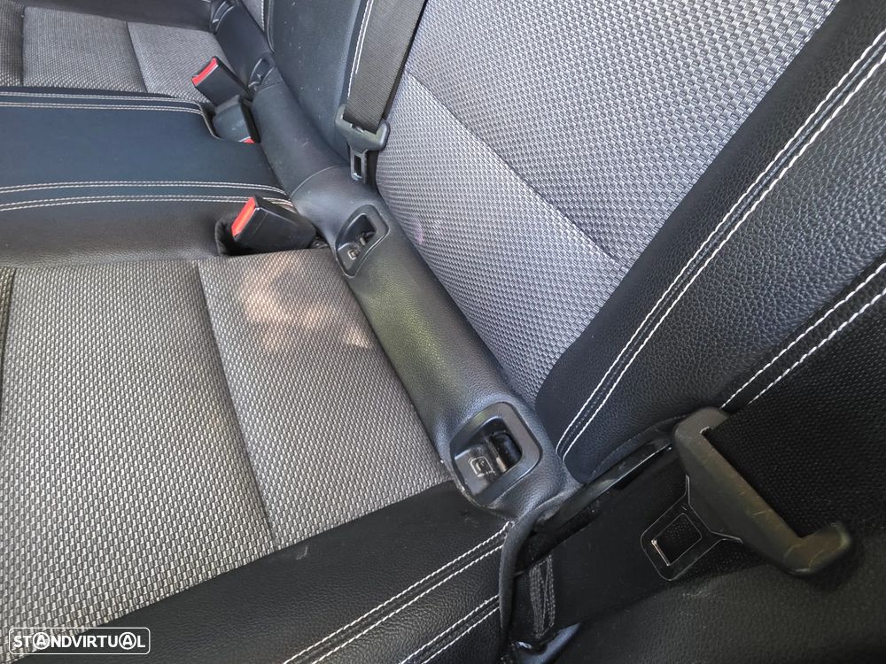 Mercedes-Benz CLA 200 (CDI) d 7G-DCT - 26