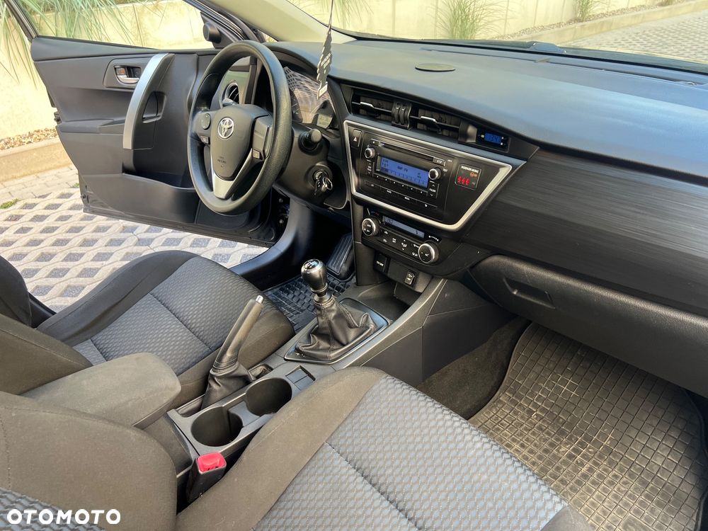 Toyota Auris 1.4 D-4D Active - 14