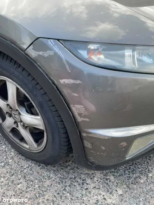 Honda Civic 1.8 Executive - 11