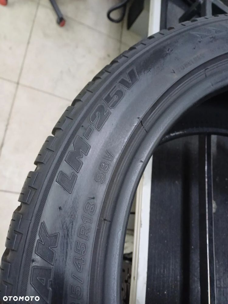 zimowa Bridgestone Blizzak LM-25 235/45R18 6.5mm opona pojedyncza 52872 - 5